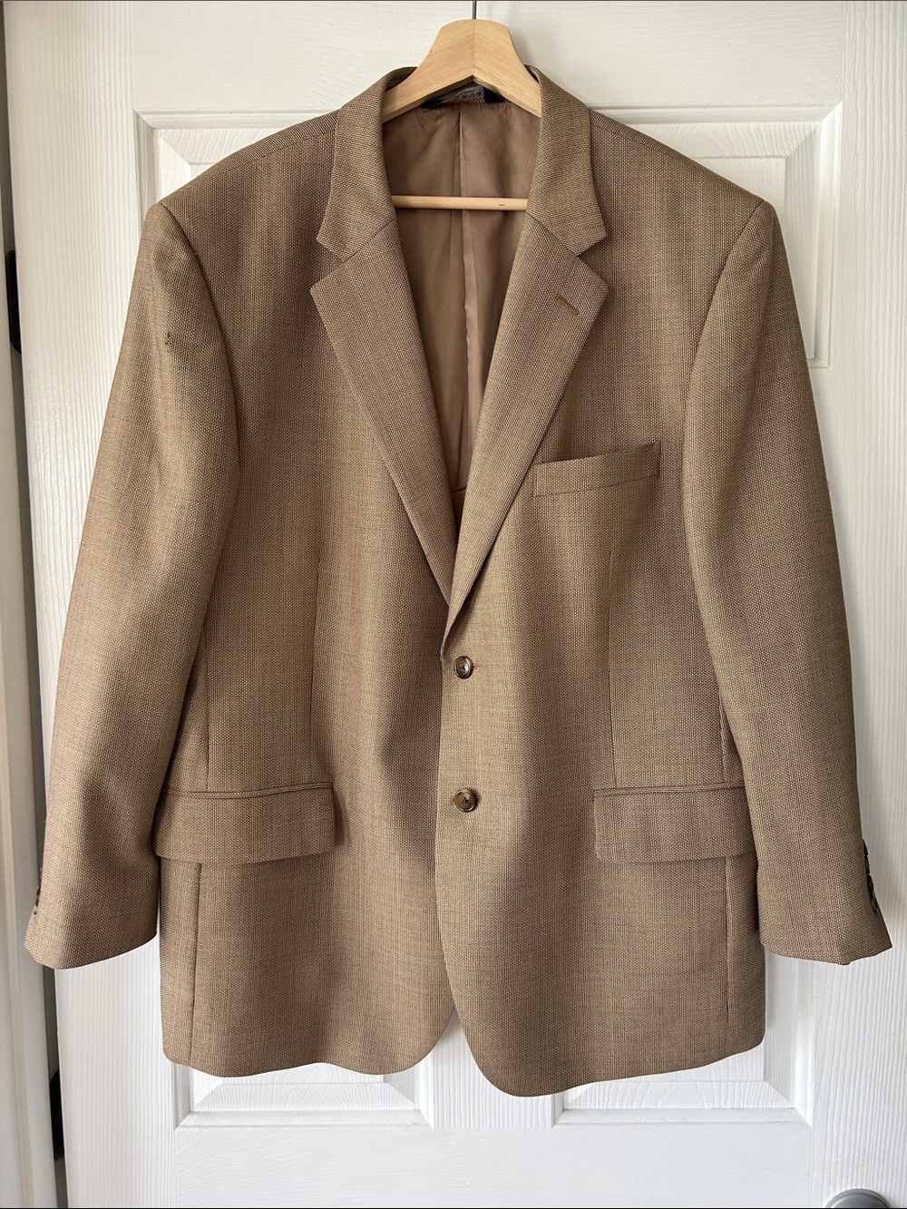 Jos. A. Bank Men's Tan Sport Coat - Single-Breasted Notch Lapel
